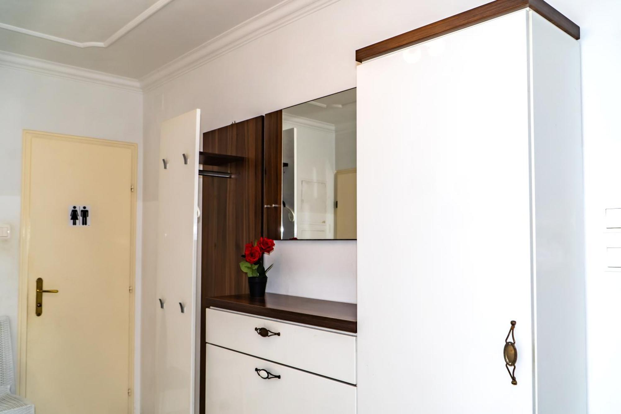 Spacious Rooms 5 Minutes To Wiener Stadthalle Екстериор снимка