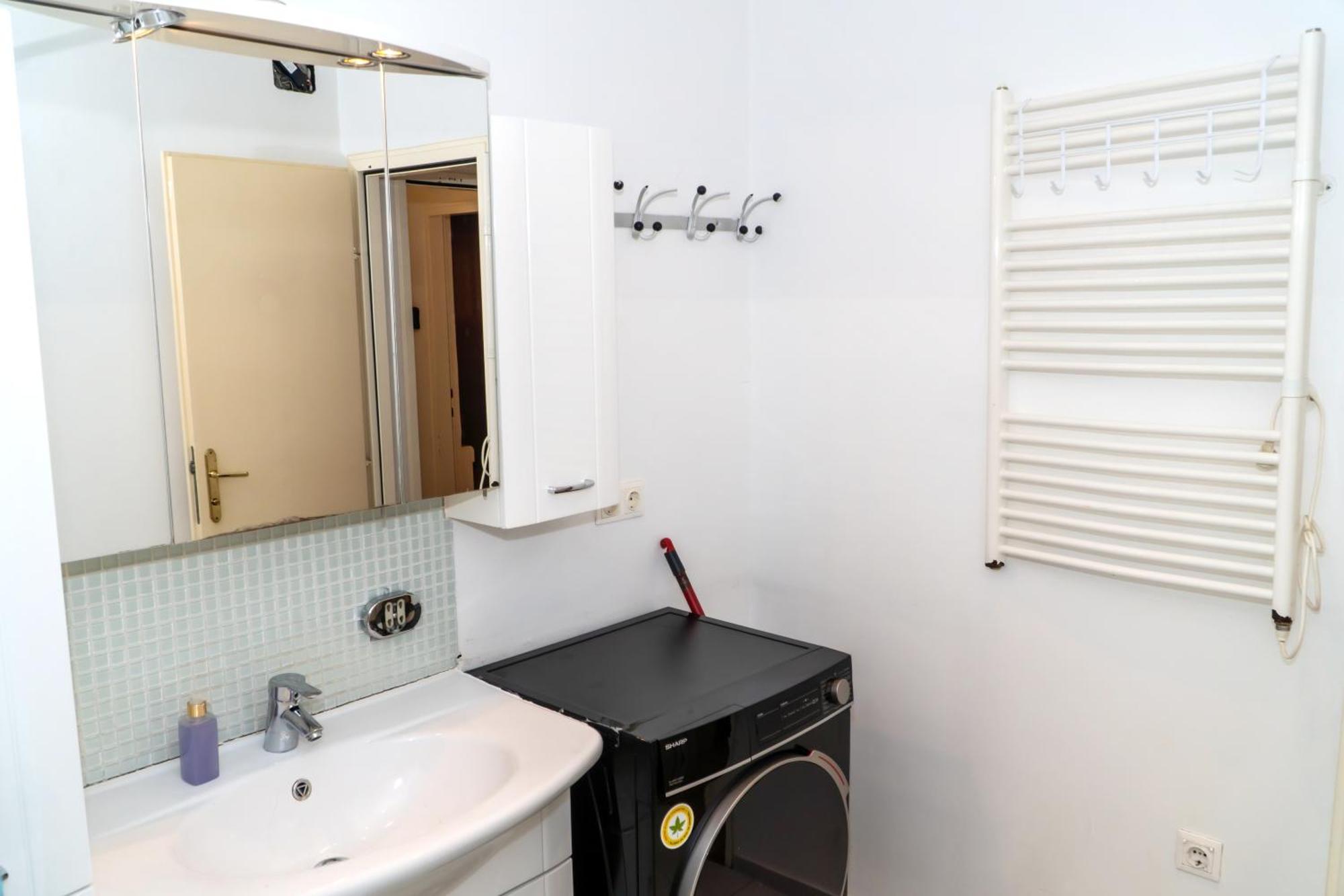 Spacious Rooms 5 Minutes To Wiener Stadthalle Екстериор снимка